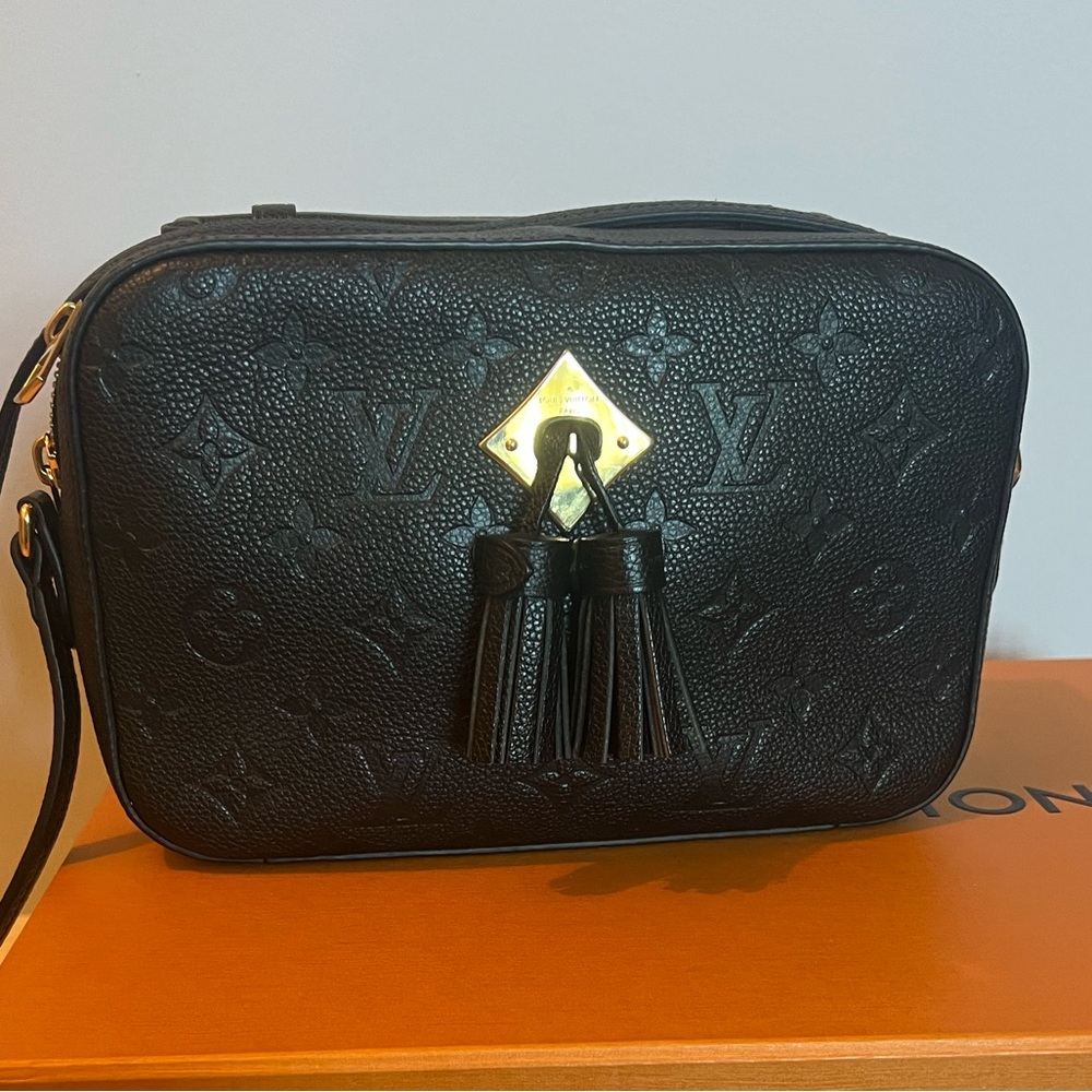 Louis Vuitton Saintonge M emp noir crossbody bag